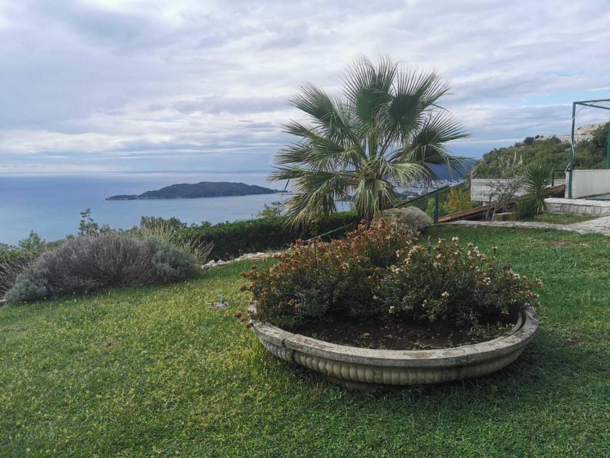 Villa Lux Provence Budva