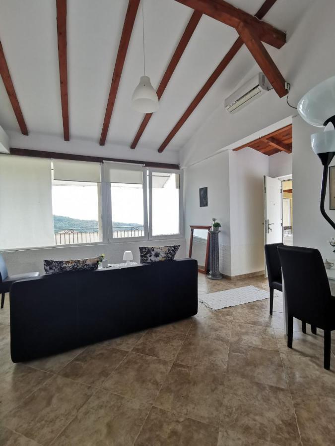 Villa Lux *